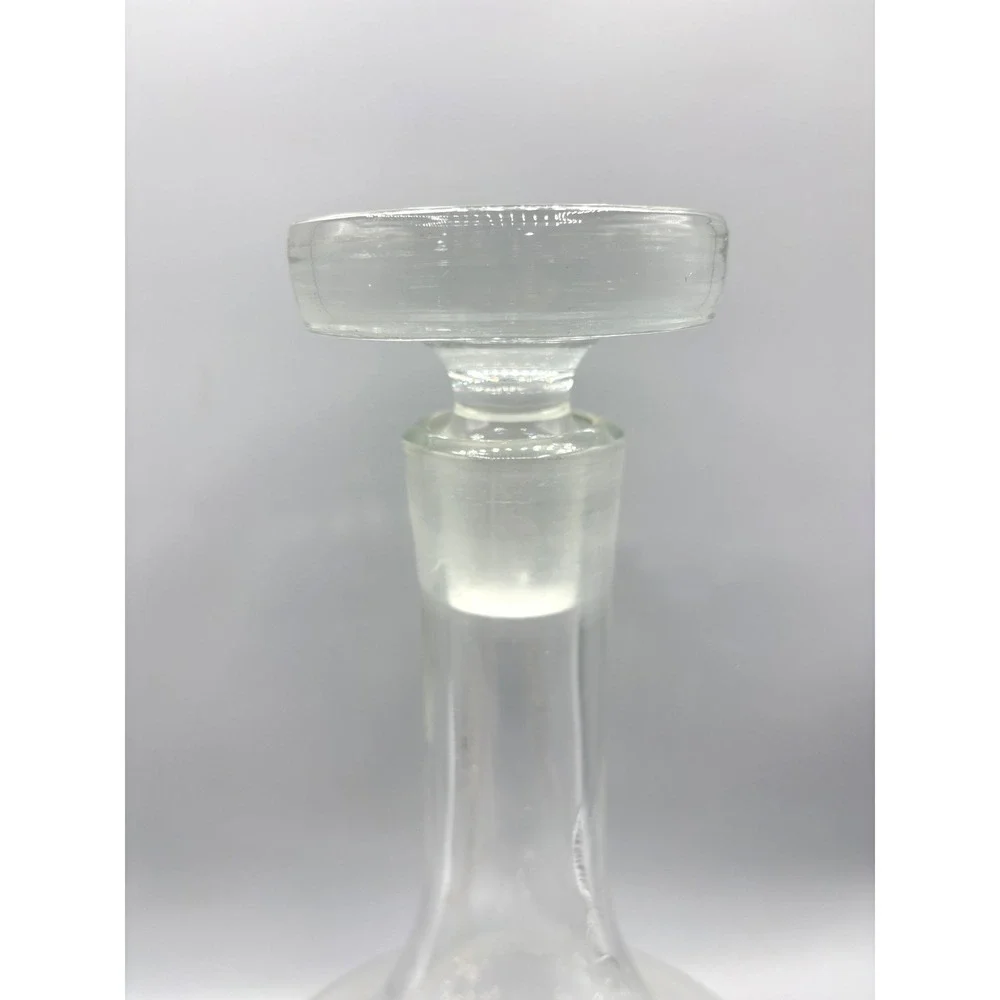 Vtg Made in Hungary Clear Glass‎ Wine Decanter with Stopper 11.5 Inch